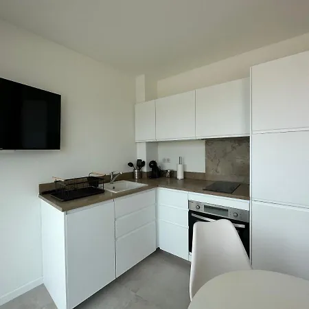 Superbe T2 En Dernier Etage Apartament Antibes